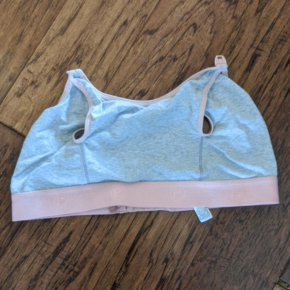 Nursing Top lot - XL and L - Picture 11 of 12